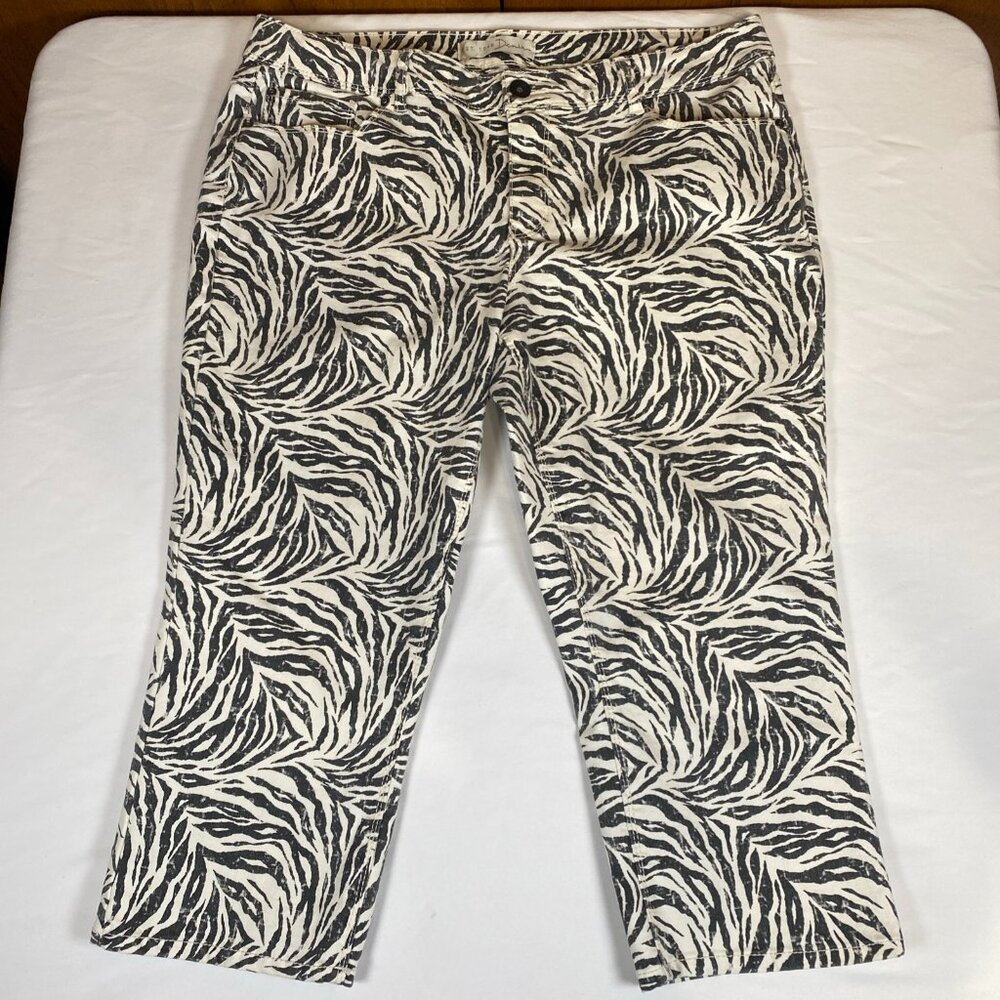 Cato Est 1946 Denim Zebra Print Capri Jeans Women's 16P White Cotton Blend